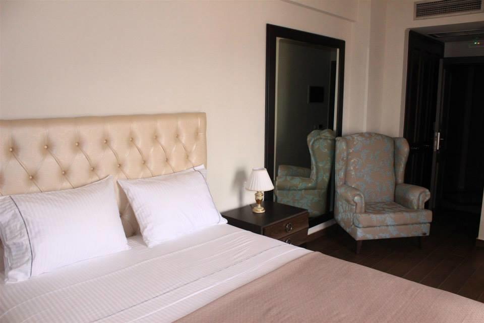 Theasis Hotel Paramythia Exterior foto